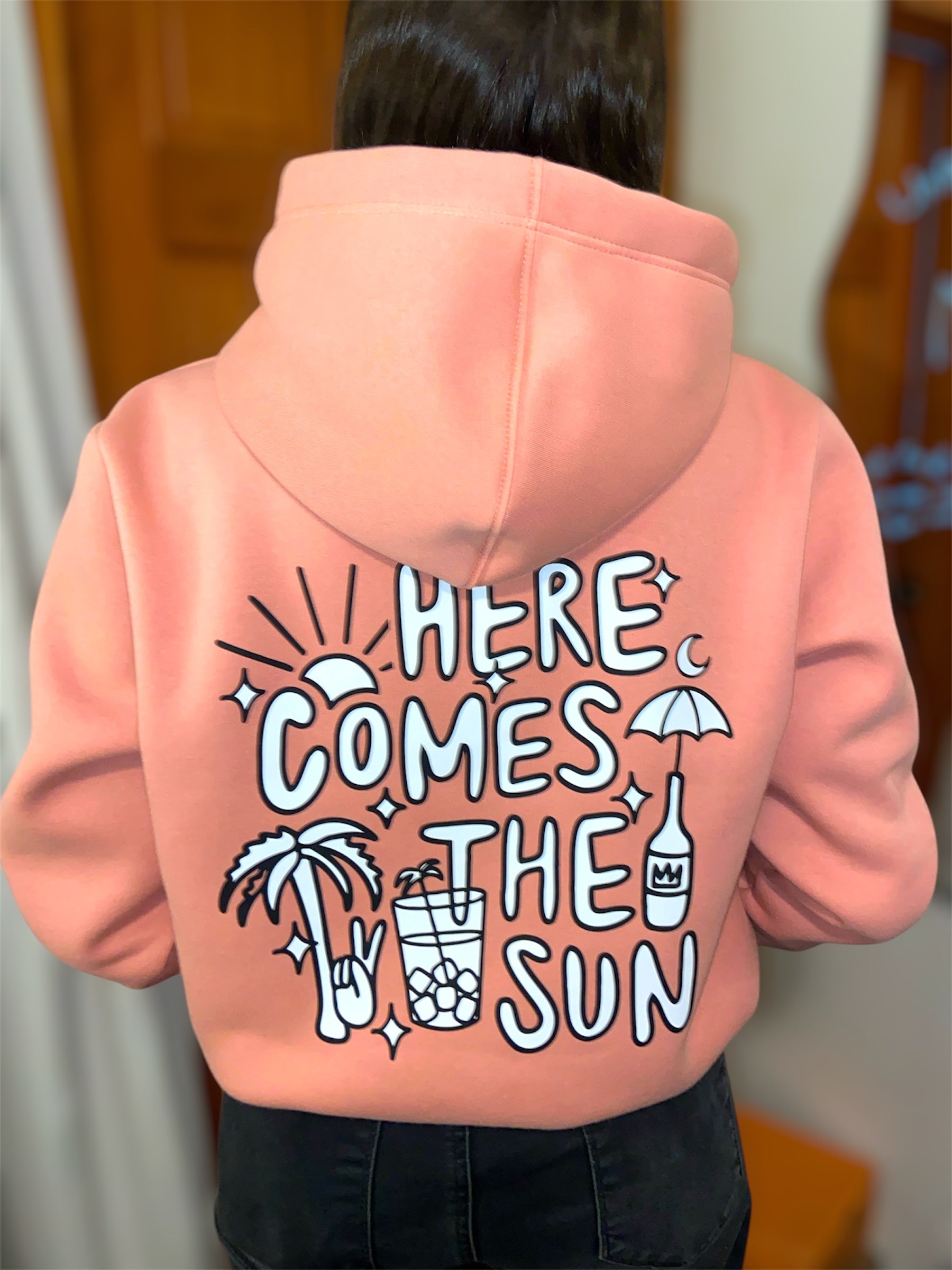 Hoodie Here Comes The Sun (Salmón)