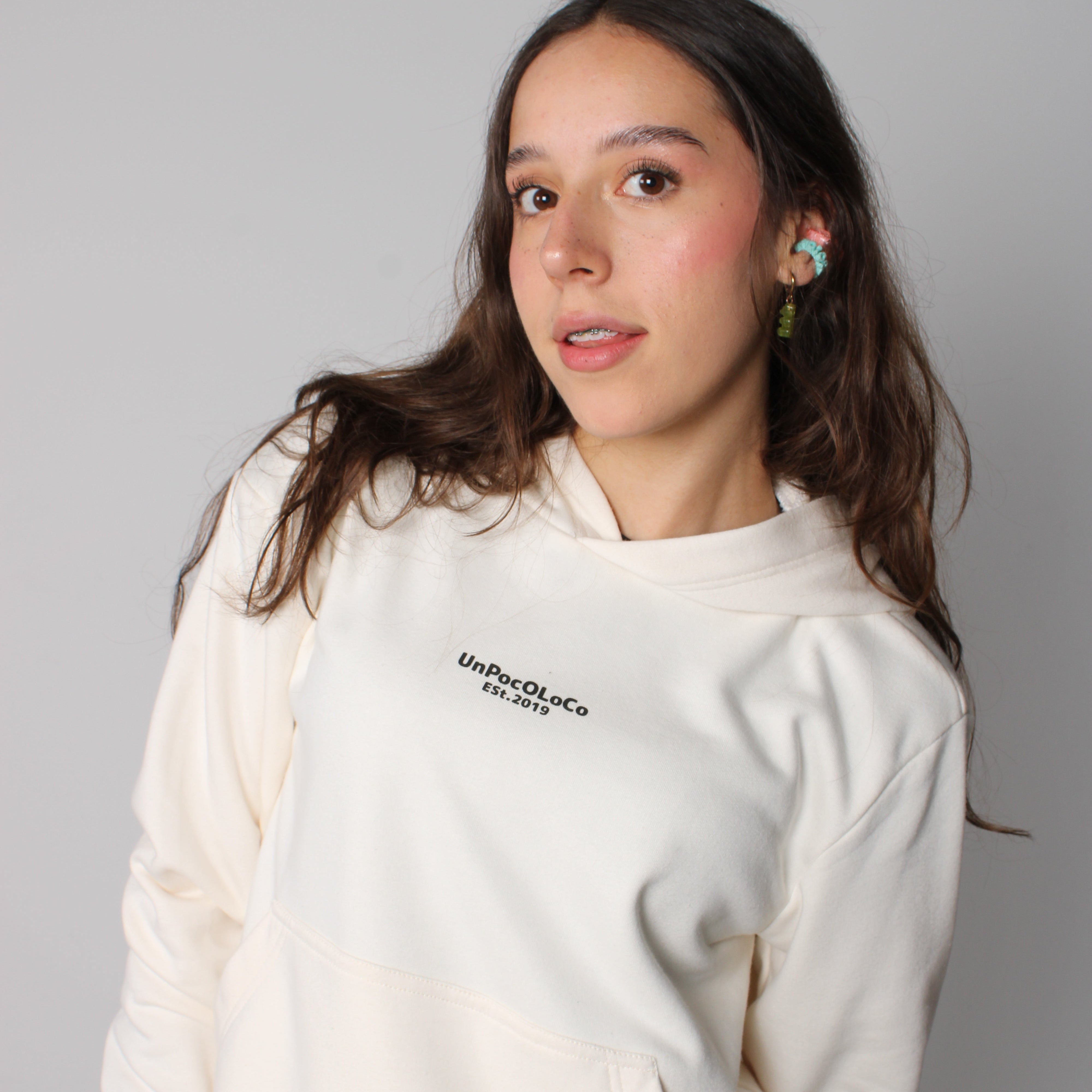 Hoodie DtMF Bad Bunny | Crema