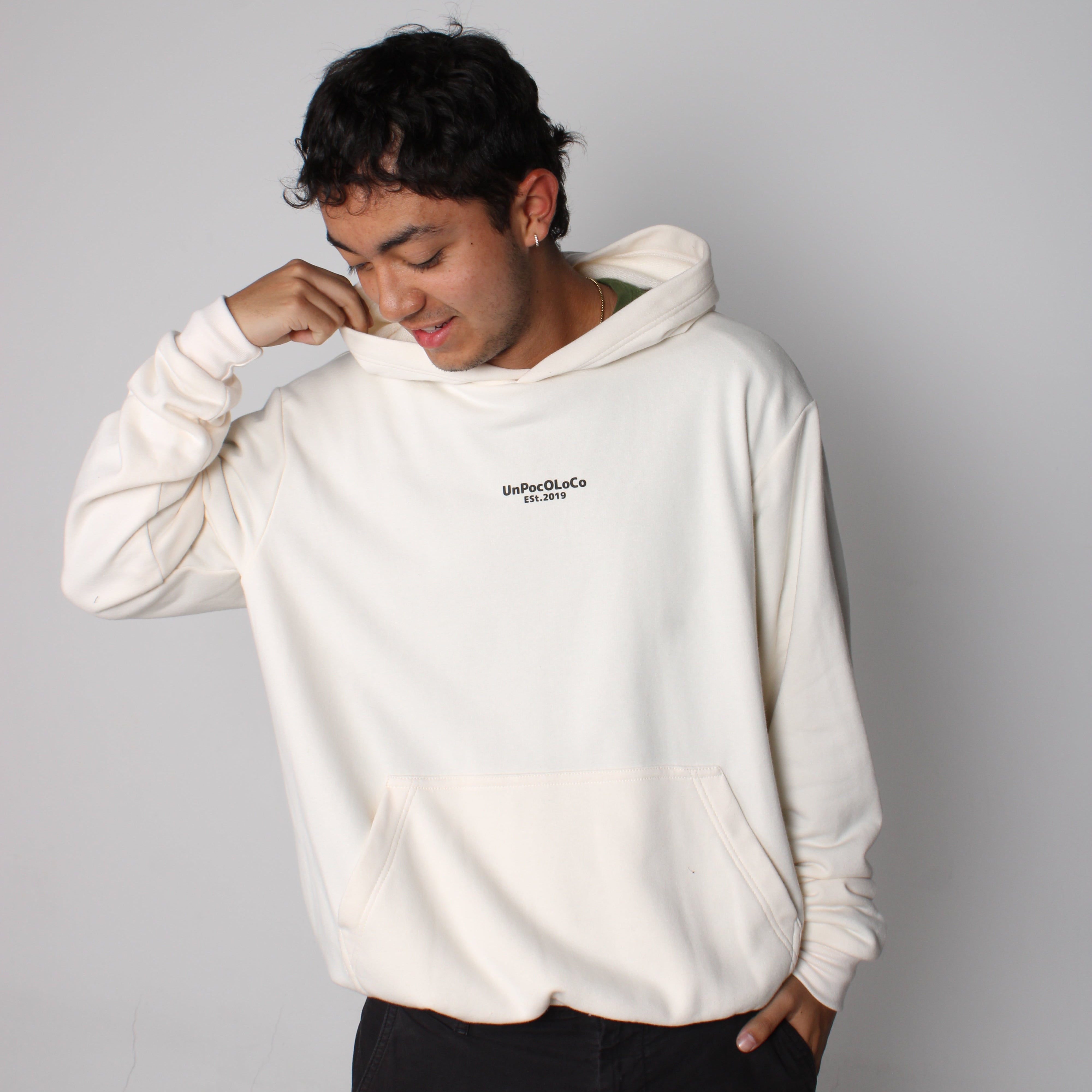Hoodie DtMF Bad Bunny | Crema